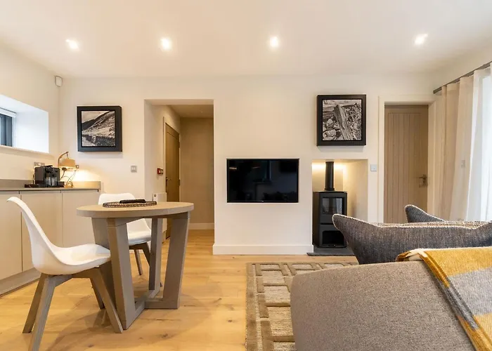 The End At The Heaning Estate